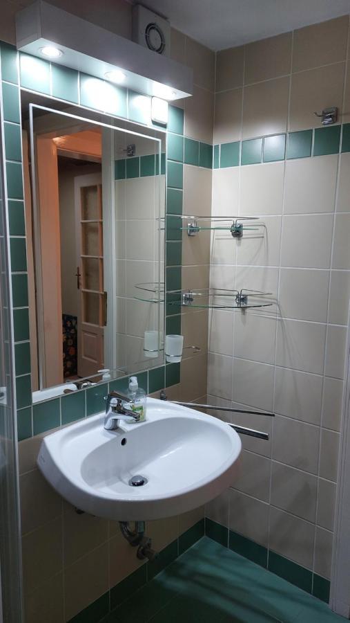 Family Apartman ยูลา ภายนอก รูปภาพ