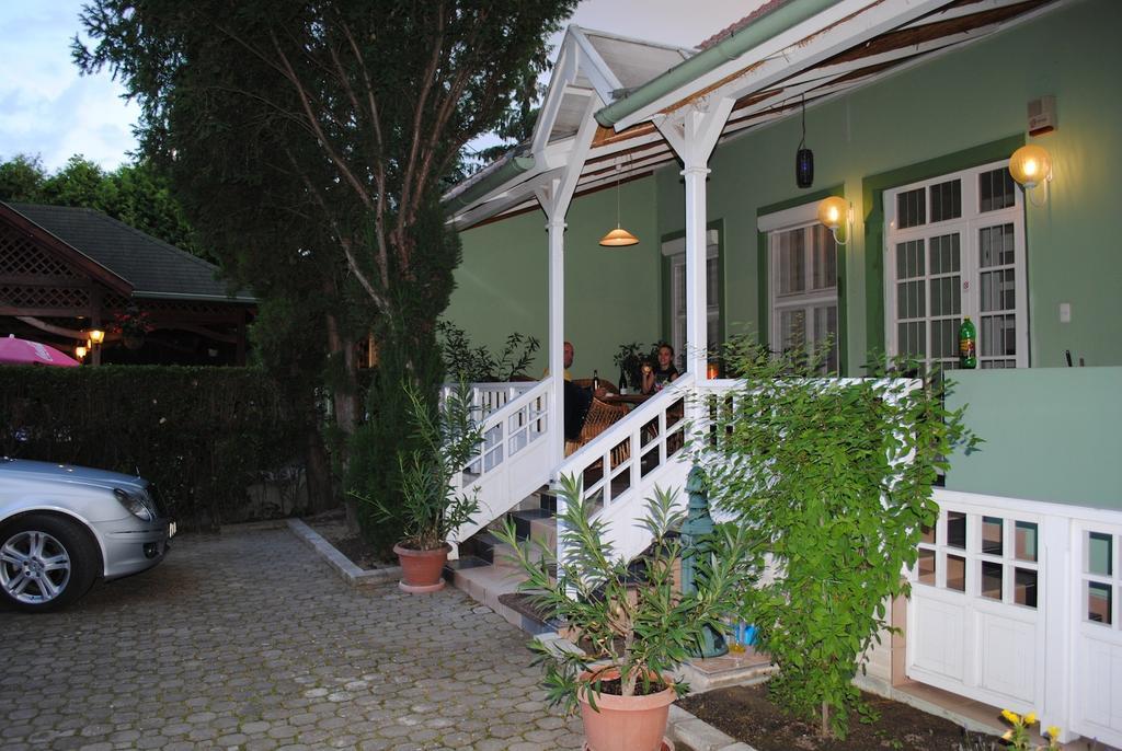 Family Apartman ยูลา ภายนอก รูปภาพ